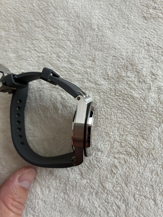 ロイヤルオークオフショア（高級時計）の商品画像 - 査定依頼日：2026年1月21日 - 最高査定価格：7,800,000円