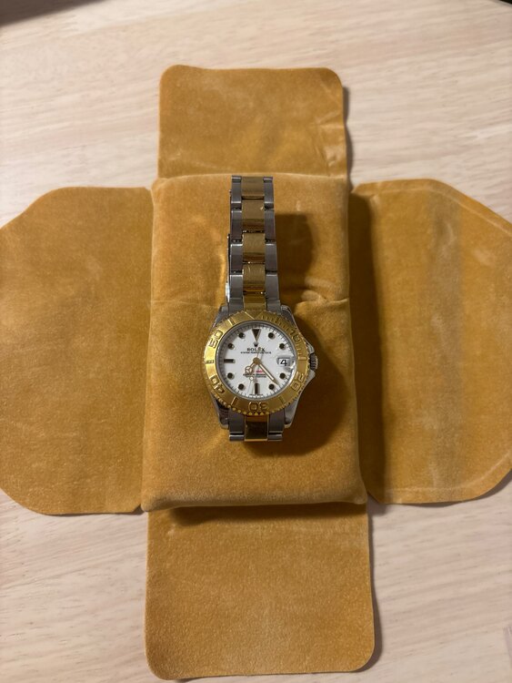 ロレックス パーペチュアルデイト （高級時計）の商品画像 - 査定依頼日：2025年1月4日 - 最高査定価格：950,000円