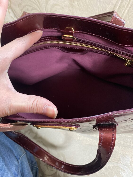 ヴェルニ（ブランドバッグ）の商品画像 - 査定依頼日：2025年2月21日 - 最高査定価格：17,000円