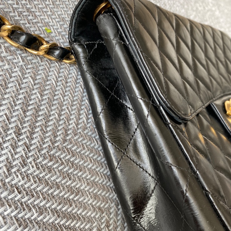 マトラッセ（ブランドバッグ）の商品画像 - 査定依頼日：2025年8月30日 - 最高査定価格：300,000円