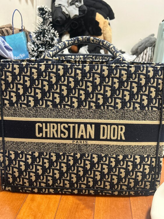 ディオール  （ブランドバッグ）の商品画像 - 査定依頼日：2025年4月25日 - 最高査定価格：150,000円