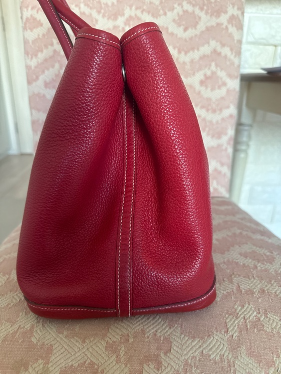 ネゴンダ（ブランドバッグ）の商品画像 - 査定依頼日：2025年10月6日 - 最高査定価格：270,000円