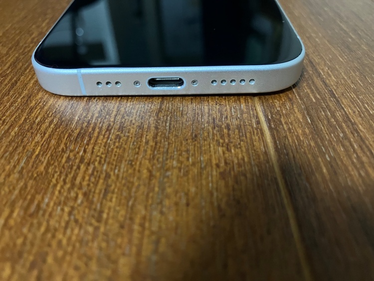 iPhone16（スマホ）の商品画像 - 査定依頼日：2026年3月16日 - 最高査定価格：77,000円