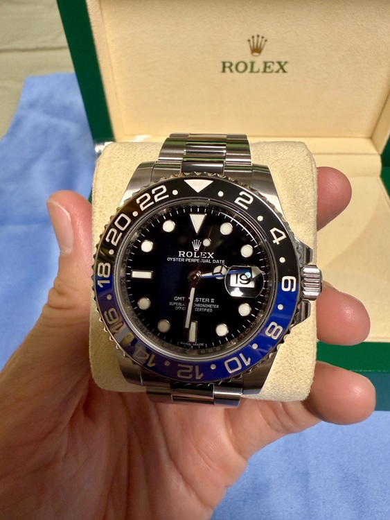 ロレックス GMTマスター 116710BLNR（高級時計）の商品画像 - 査定依頼日：2025年11月17日 - 最高査定価格：2,270,000円
