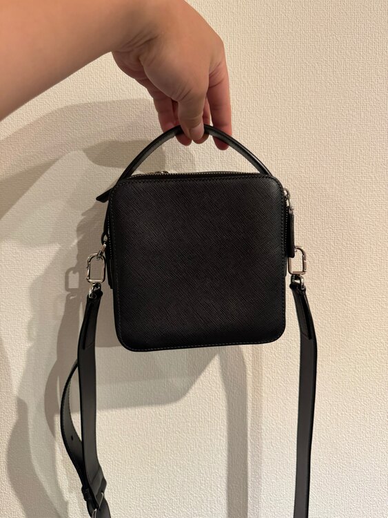 プラダ  （ブランドバッグ）の商品画像 - 査定依頼日：2025年4月23日 - 最高査定価格：100,000円