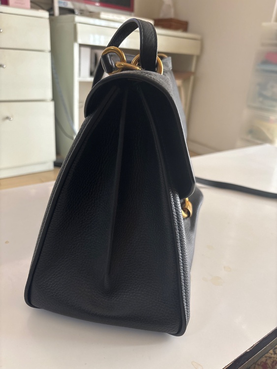 フェラガモ  （ブランドバッグ）の商品画像 - 査定依頼日：2026年1月23日 - 最高査定価格：45,000円