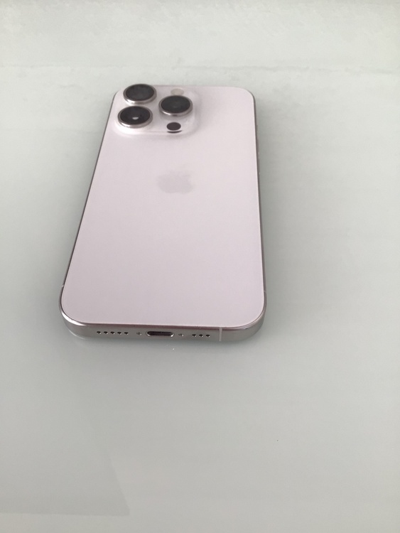 iPhone 15 Pro 256GB SIMフリー（スマホ）の商品画像 - 査定依頼日：2026年2月12日 - 最高査定価格：83,000円