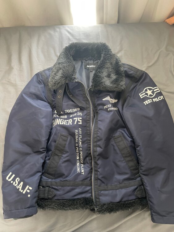 AVIREX（古着・ファッション）の商品画像 - 査定依頼日：2025年1月21日 - 最高査定価格：5,000円