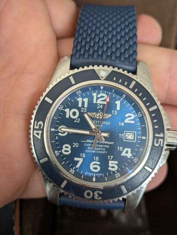 ブライトリング スーパーオーシャン A1７３９２（高級時計）の商品画像 - 査定依頼日：2025年4月2日 - 最高査定価格：300,000円