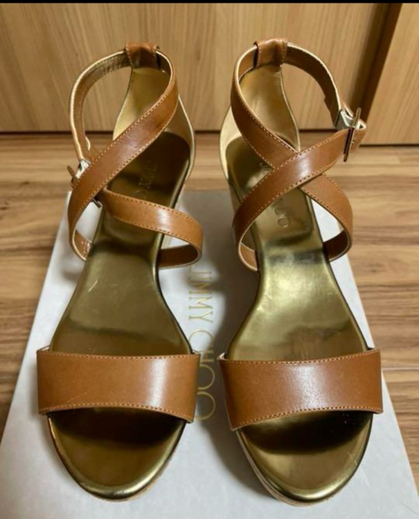 ジミーチュウ　サンダル（古着・ファッション）の商品画像 - 査定依頼日：2025年9月20日 - 最高査定価格：3,000円