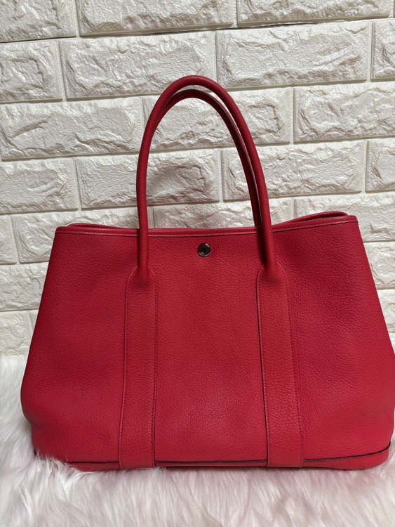 エルメス ガーデンパーティPM ネゴンダ ブーゲンビリア □N刻印（ブランドバッグ）の商品画像 - 査定依頼日：2025年11月21日 - 最高査定価格：160,000円