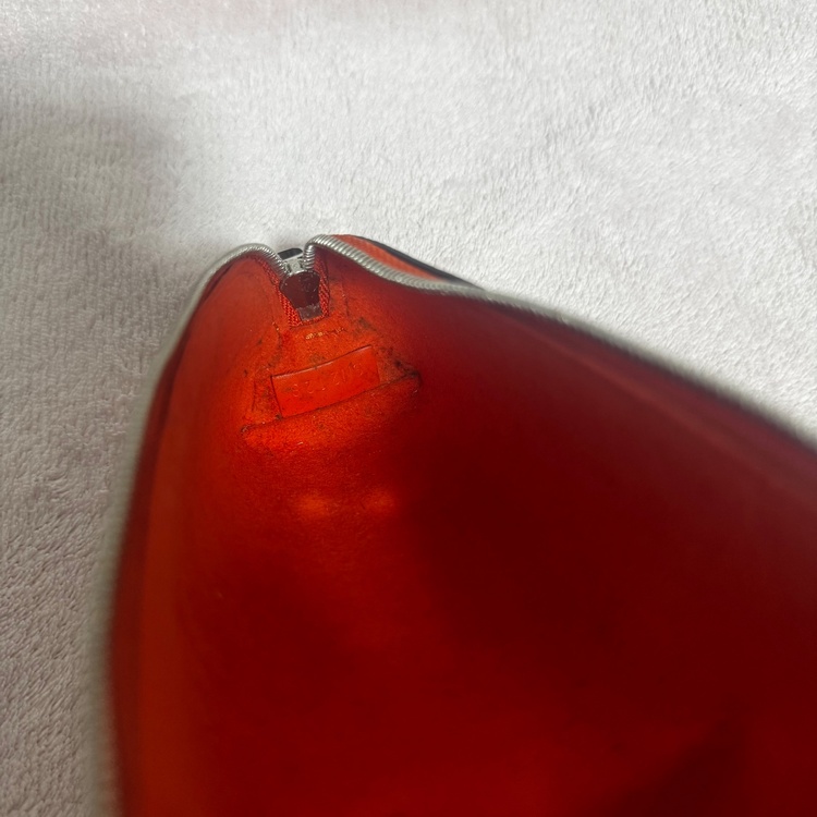 ルイヴィトン エピ （ブランドバッグ）の商品画像 - 査定依頼日：2026年2月1日 - 最高査定価格：25,000円