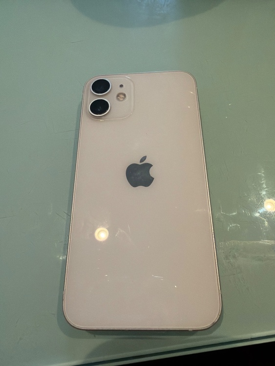 iPhone iPhone 12 mini 128GB Softbank（スマホ）の商品画像 - 査定依頼日：2026年9月21日 - 最高査定価格：18,000円