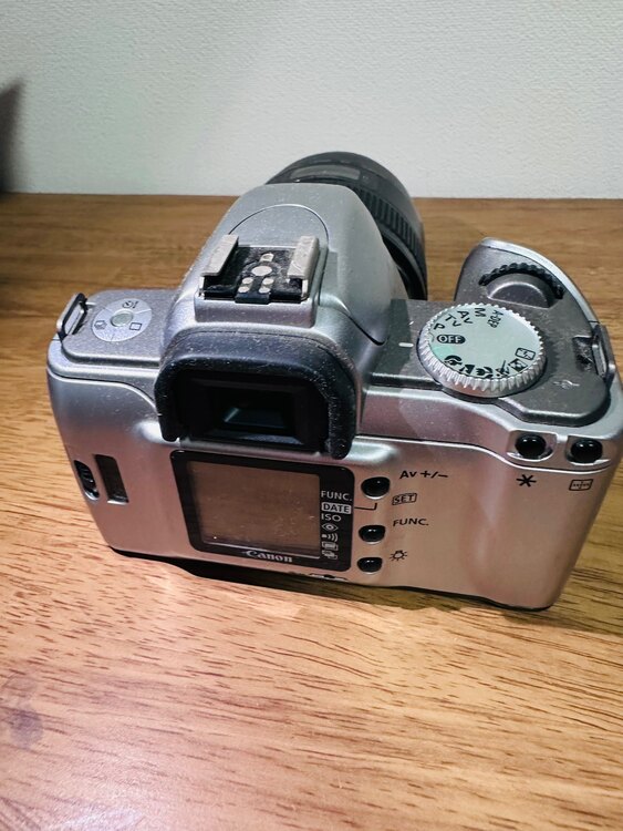 カメラ3台とレンズとアクセサリー（カメラ）の商品画像 - 査定依頼日：2025年5月12日 - 最高査定価格：25,000円