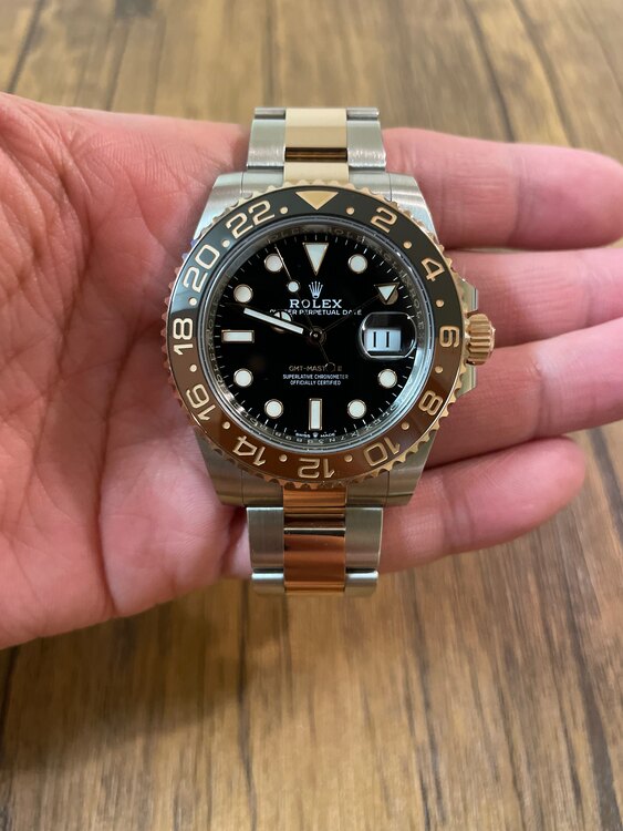 ロレックス GMTマスター （高級時計）の商品画像 - 査定依頼日：2025年5月23日 - 最高査定価格：2,700,000円