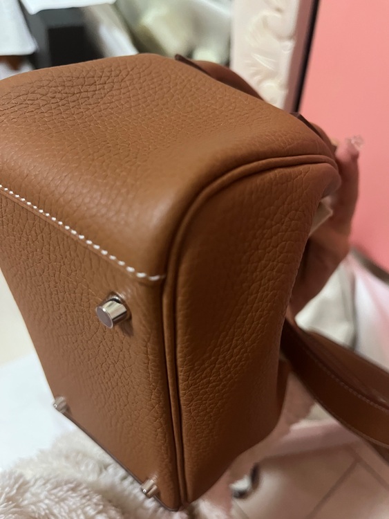 リンディミニ　（ブランドバッグ）の商品画像 - 査定依頼日：2025年11月5日 - 最高査定価格：1,360,000円