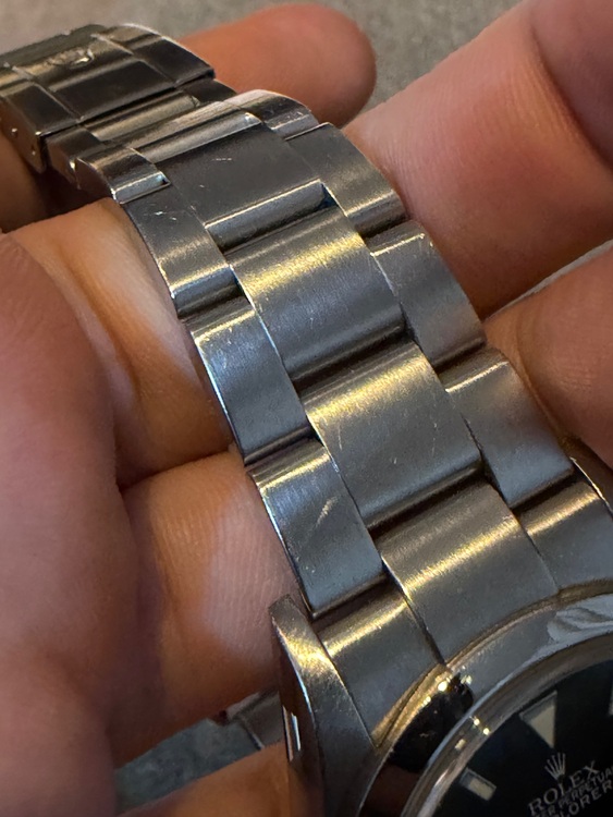 ロレックス エクスプローラー 11427（高級時計）の商品画像 - 査定依頼日：2025年11月8日 - 最高査定価格：955,000円