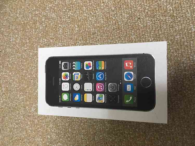 iPhone5s（スマホ）の商品画像 - 査定依頼日：2019年12月3日 - 最高査定価格：1,500円
