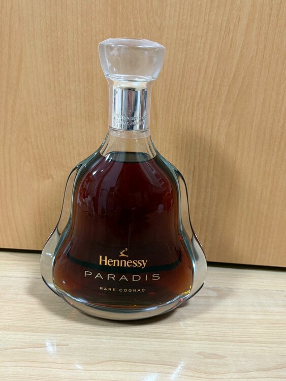 ブランデー ヘネシー （お酒）の商品画像 - 査定依頼日：2025年4月23日 - 最高査定価格：52,000円