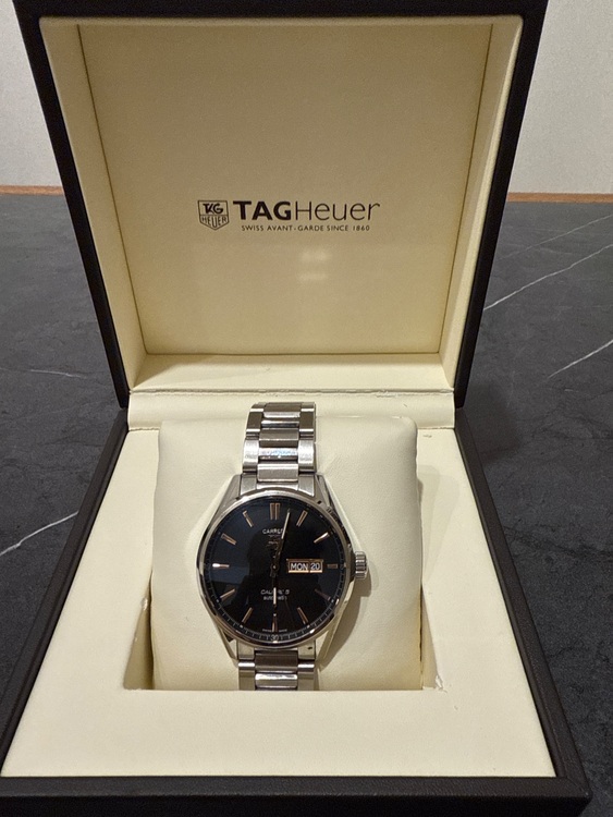 タグホイヤー カレラ WAR201C-1 WAS247（高級時計）の商品画像 - 査定依頼日：2025年6月14日 - 最高査定価格：200,000円