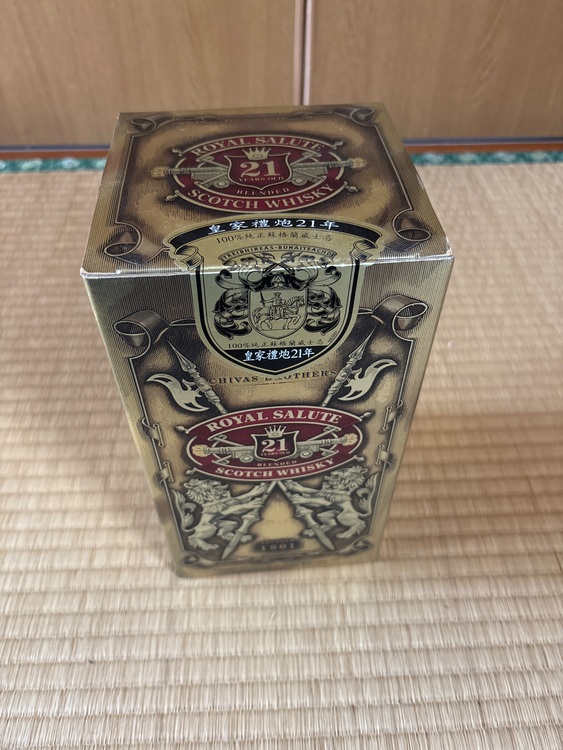 ロイヤルサルーテ（お酒）の商品画像 - 査定依頼日：2025年6月6日 - 最高査定価格：5,500円