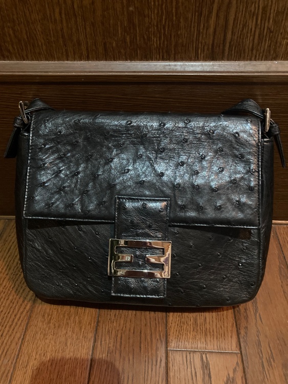 オーストリッチバック　（ブランドバッグ）の商品画像 - 査定依頼日：2025年12月14日 - 最高査定価格：5,000円