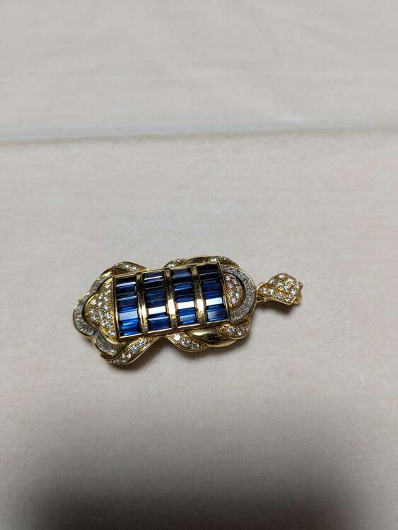 ブローチ（宝石）の商品画像 - 査定依頼日：2025年5月31日 - 最高査定価格：300,000円