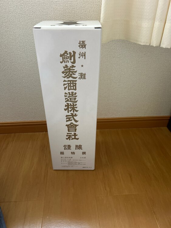 超特撰　極上黒松剣菱　1.8ℓ（お酒）の商品画像 - 査定依頼日：2025年4月13日 - 最高査定価格：200円