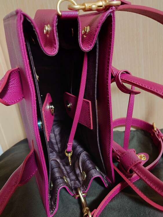 ショルダーバッグ（ブランドバッグ）の商品画像 - 査定依頼日：2025年2月23日