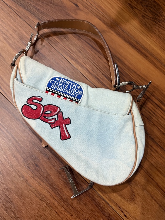 サドルバッグ（ブランドバッグ）の商品画像 - 査定依頼日：2026年1月4日 - 最高査定価格：300,000円