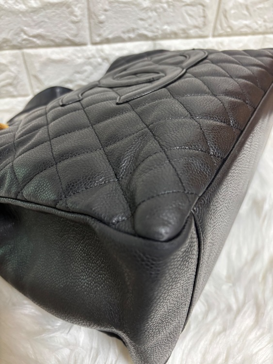 シャネル GST　 チェーン　ショルダー　トート ブラック キャビア　ブラック（ブランドバッグ）の商品画像 - 査定依頼日：2025年8月20日 - 最高査定価格：530,000円