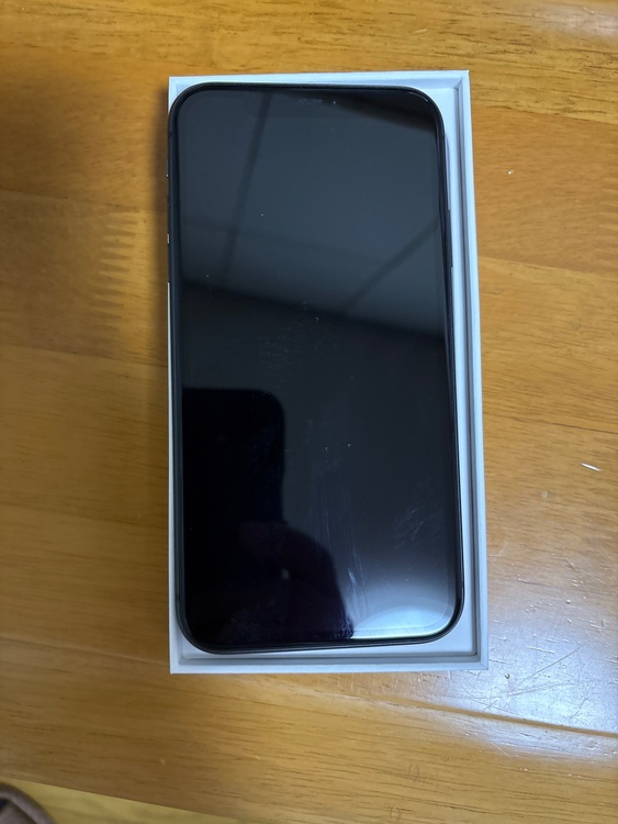 iPhone iPhone11 64GB SIMフリー（スマホ）の商品画像 - 査定依頼日：2026年6月20日 - 最高査定価格：18,500円