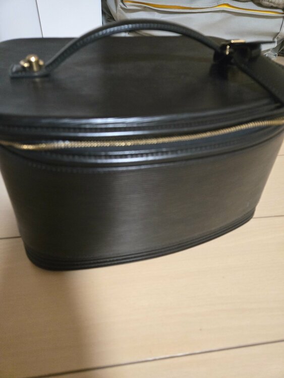 ニース（ブランドバッグ）の商品画像 - 査定依頼日：2026年4月3日 - 最高査定価格：70,000円