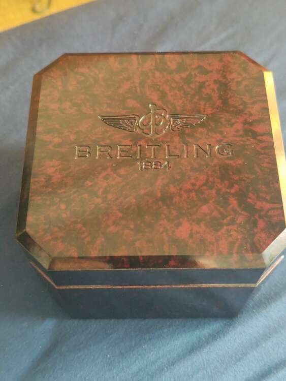 ブライトリング クロノマット （高級時計）の商品画像 - 査定依頼日：2025年2月4日 - 最高査定価格：250,000円