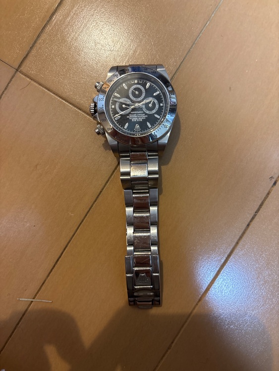 ロレックス デイトナ （高級時計）の商品画像 - 査定依頼日：2025年11月16日 - 最高査定価格：100円