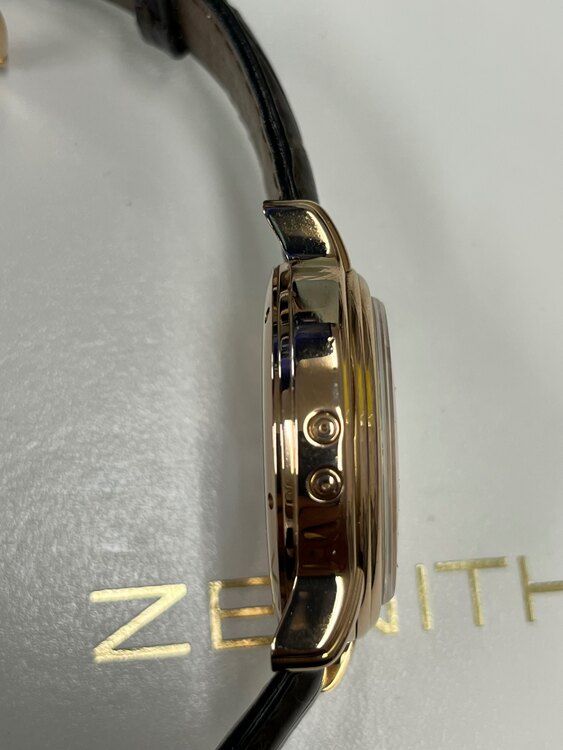 ゼニス エルプリメロ （高級時計）の商品画像 - 査定依頼日：2025年3月31日 - 最高査定価格：1,050,000円