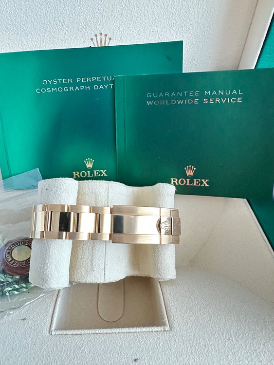 写真に記載（高級時計）の商品画像 - 査定依頼日：2025年7月26日 - 最高査定価格：7,050,000円