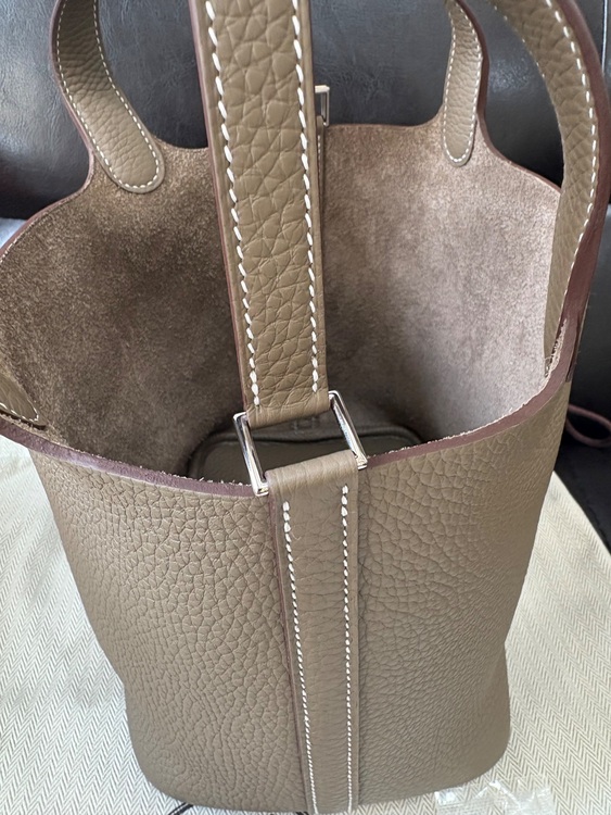 新品/エルメスK刻印ピコタンPM/エトゥープ/シルバー金具（ブランドバッグ）の商品画像 - 査定依頼日：2025年7月1日 - 最高査定価格：620,000円