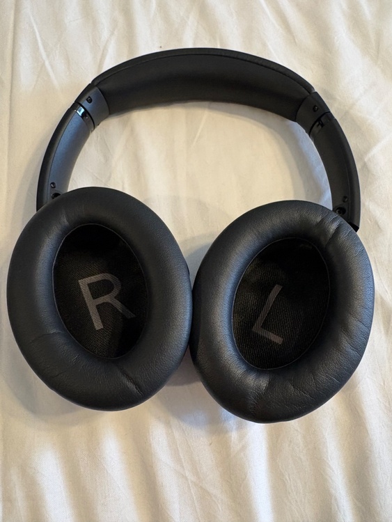 QuietComfort 45 headphones（オーディオ・スピーカー）の商品画像 - 査定依頼日：2026年3月29日 - 最高査定価格：6,100円