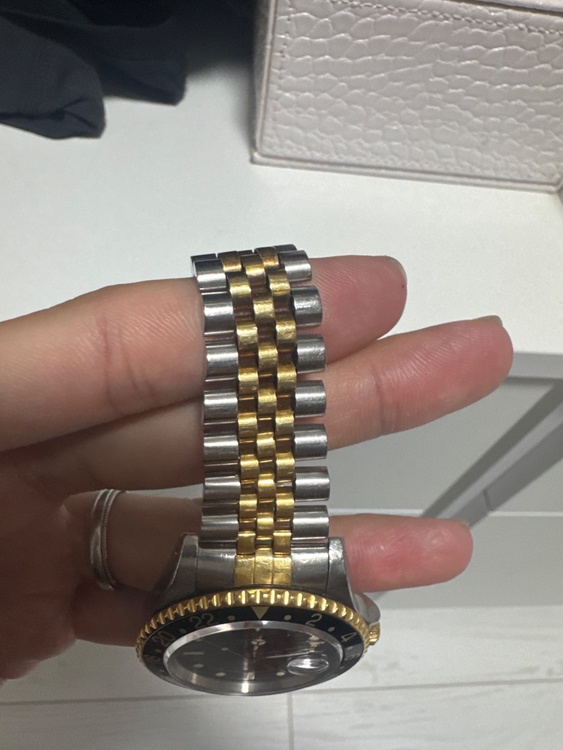 ロレックス GMTマスター （高級時計）の商品画像 - 査定依頼日：2026年3月5日 - 最高査定価格：1,600,000円