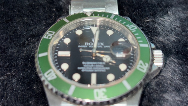 16610LV（高級時計）の商品画像 - 査定依頼日：2026年2月4日 - 最高査定価格：2,100,000円