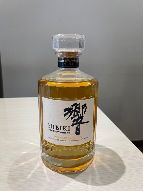 山崎NV、山崎12年、山崎18年、響（お酒）の商品画像 - 査定依頼日：2025年4月27日 - 最高査定価格：134,000円