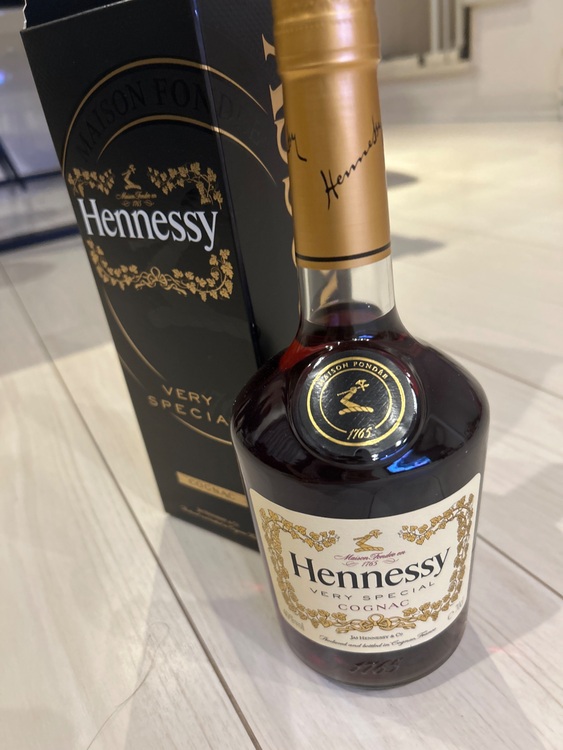 ブランデー ヘネシー （お酒）の商品画像 - 査定依頼日：2025年9月29日 - 最高査定価格：1,500円