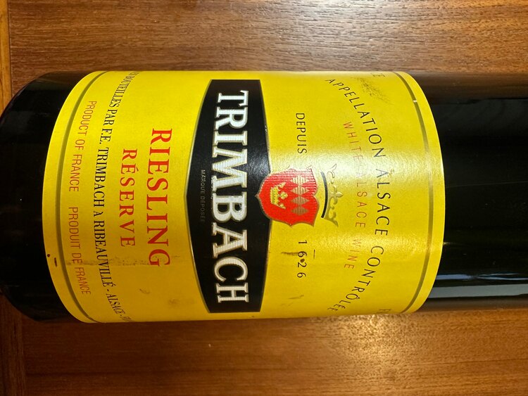 トリンバック リースリング 2012 マグナムボトル（お酒）の商品画像 - 査定依頼日：2025年3月26日 - 最高査定価格：3,000円