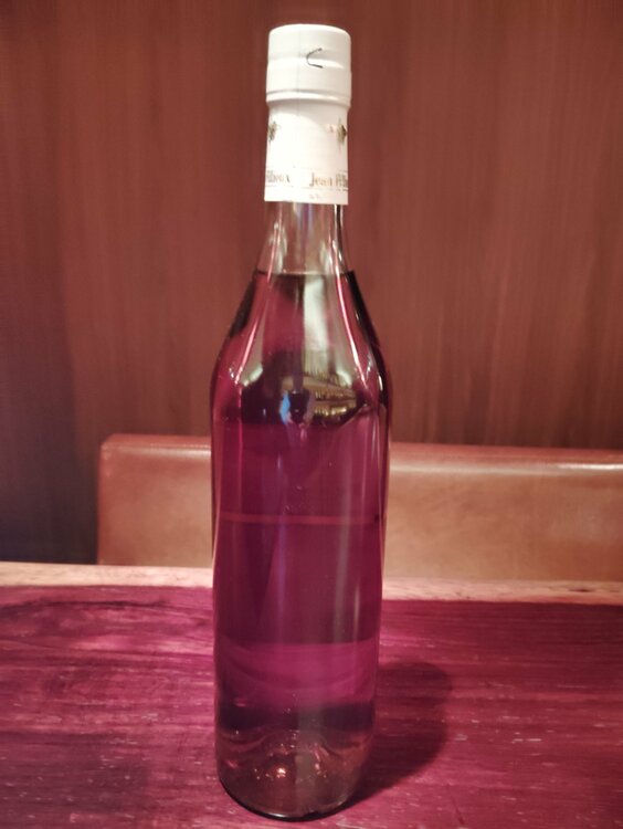 ジャンフィユー　トレヴュー（お酒）の商品画像 - 査定依頼日：2026年3月22日 - 最高査定価格：7,000円