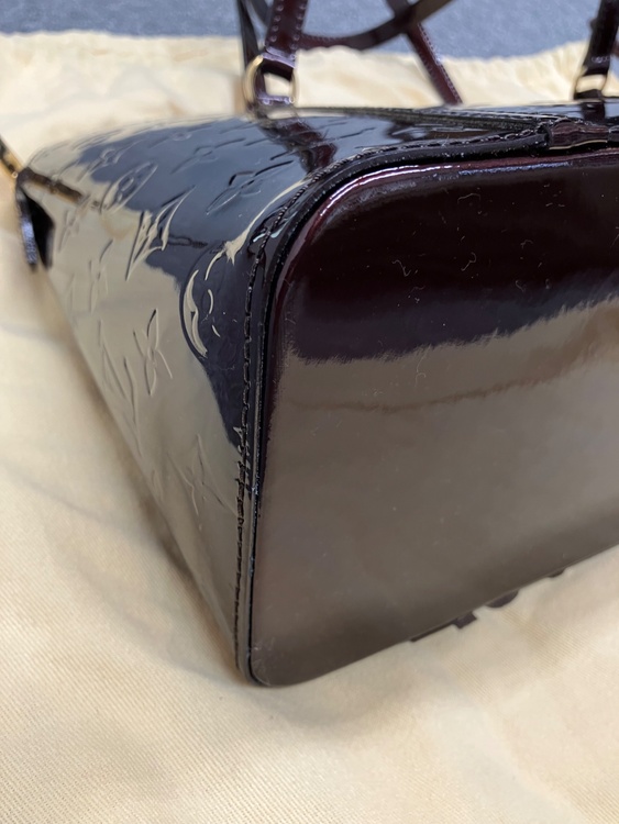 LOUIS VUITTON アヴァロンジップ ヴェルニ（ブランドバッグ）の商品画像 - 査定依頼日：2026年10月13日 - 最高査定価格：65,000円