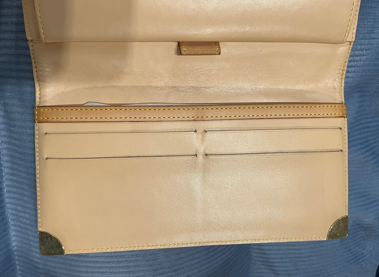 ルイヴィトン マルチカラー （ブランドバッグ）の商品画像 - 査定依頼日：2025年10月26日 - 最高査定価格：35,000円