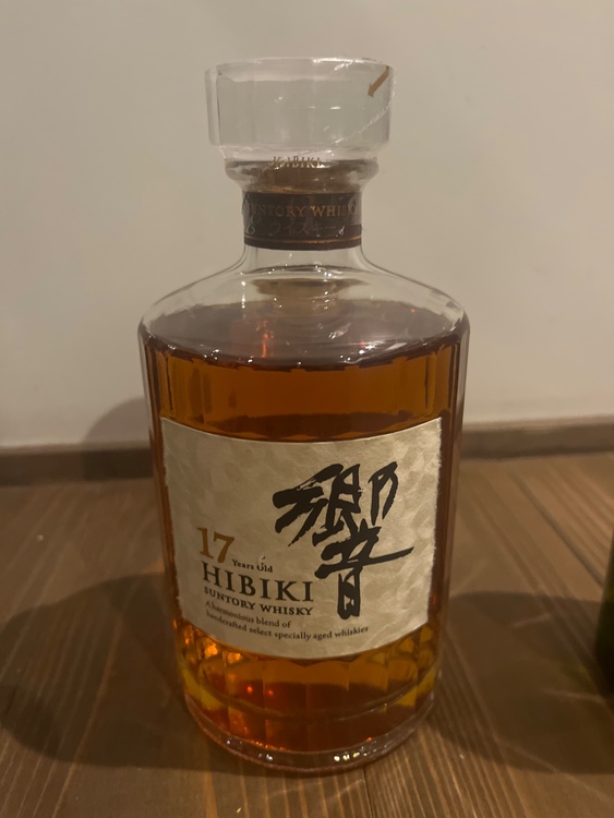 響17年（お酒）の商品画像 - 査定依頼日：2026年1月24日 - 最高査定価格：50,000円