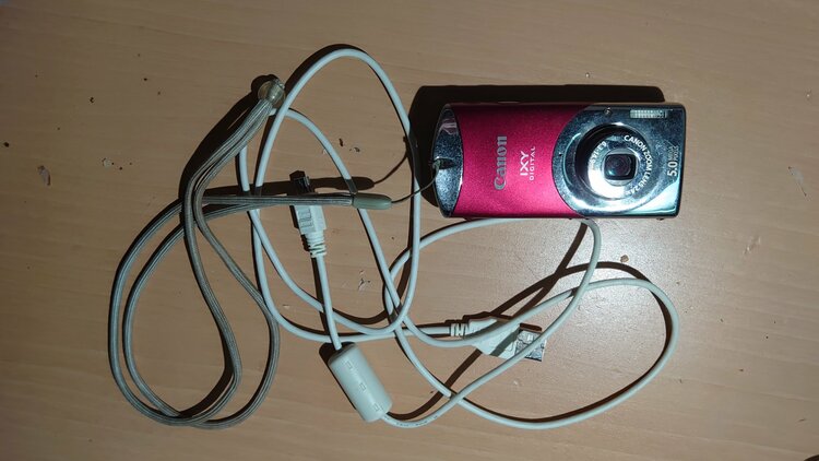 ixy digtal L3（カメラ）の商品画像 - 査定依頼日：2026年3月30日 - 最高査定価格：500円