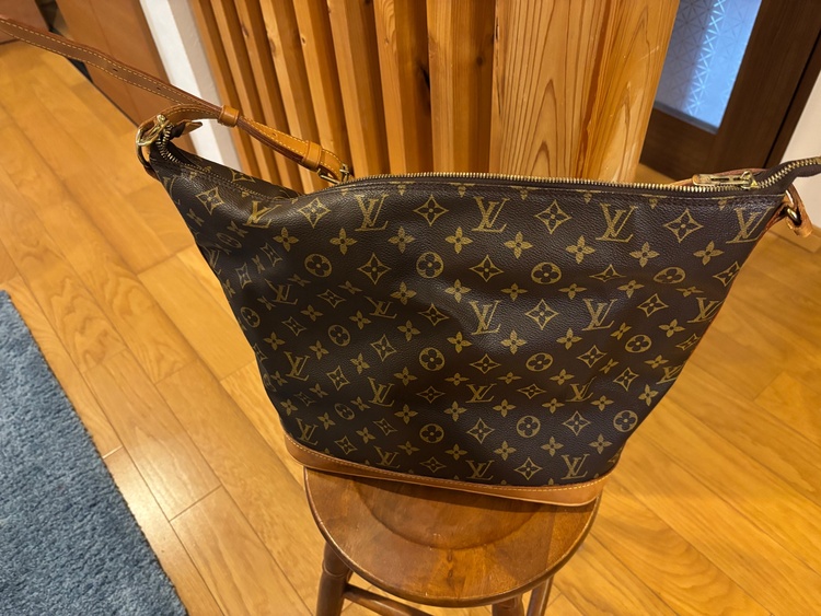 ショルダーバッグ（ブランドバッグ）の商品画像 - 査定依頼日：2025年12月25日 - 最高査定価格：90,000円